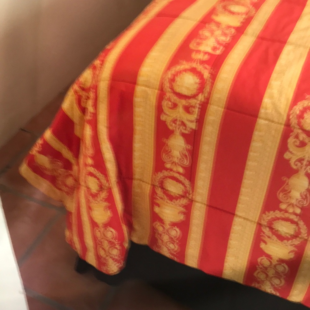 VERSACE Authentic comforter/bed cover - Picture 7 of 8